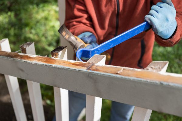 Deck Railing Replacement in Saint Peters